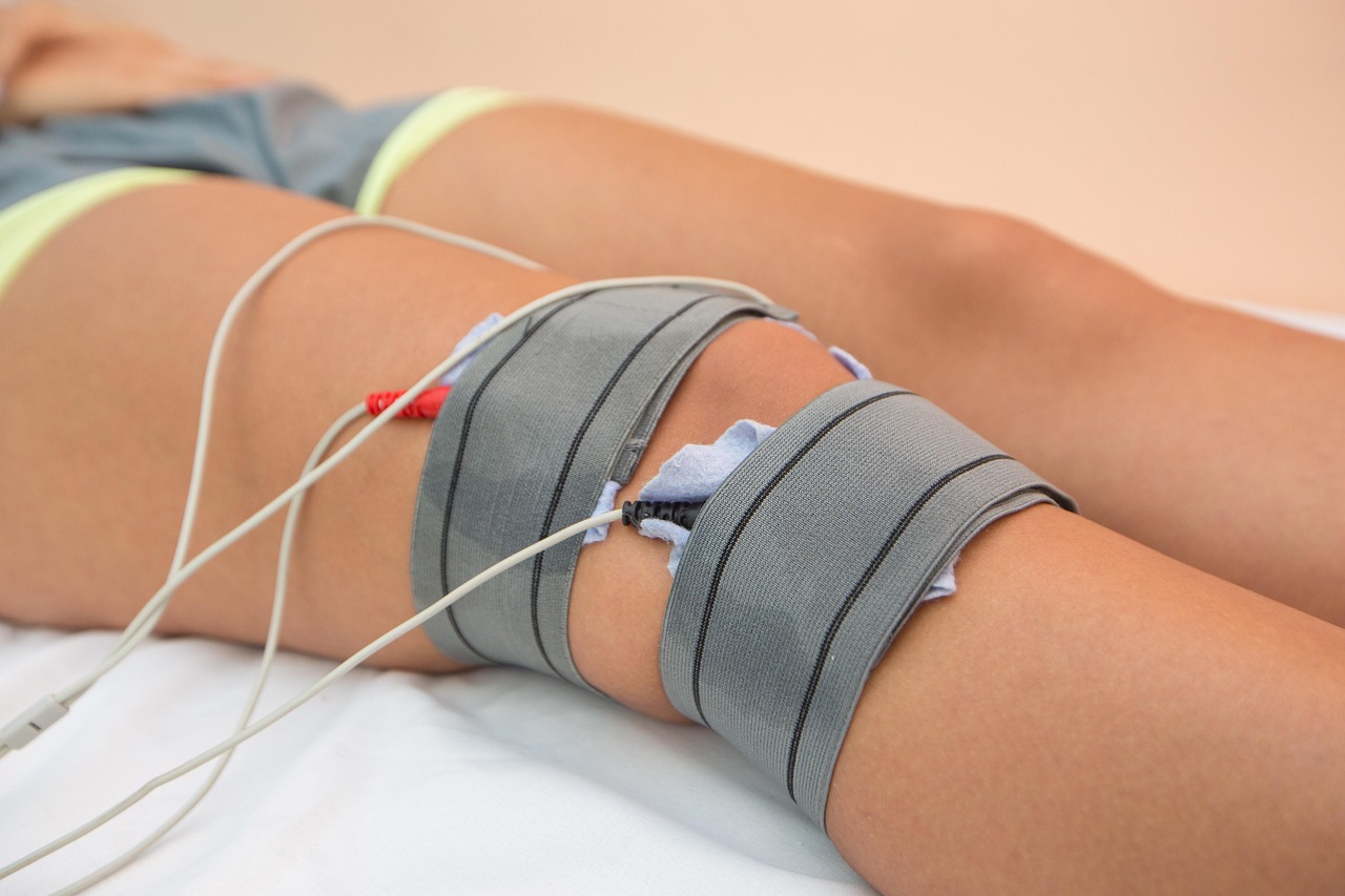 physiotherapy, treatment, legs, knees, pressure, equipment, hospital, clinic, analysis, cure